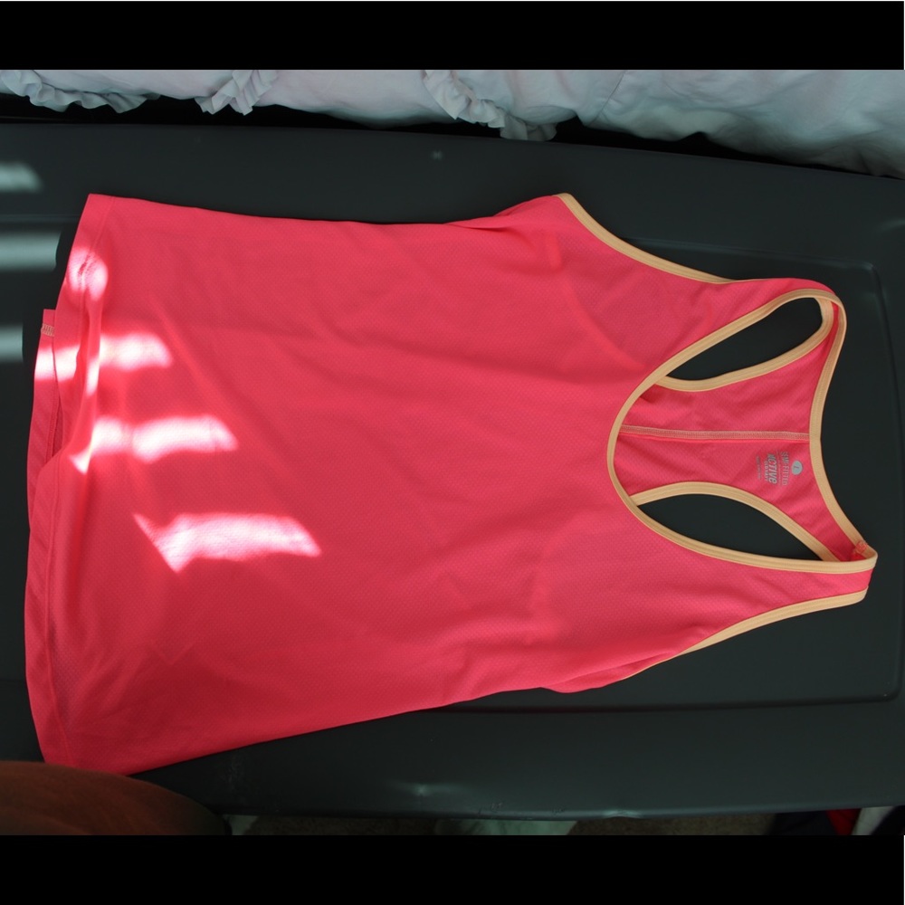 Razor back athletic tank